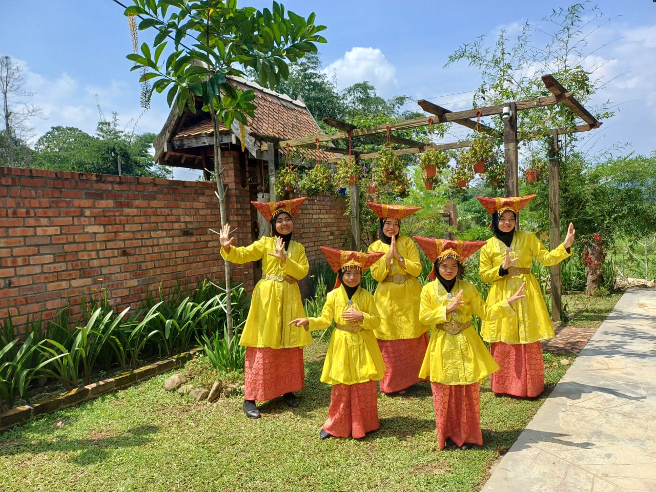 Cultural Dance by Junior Tampik